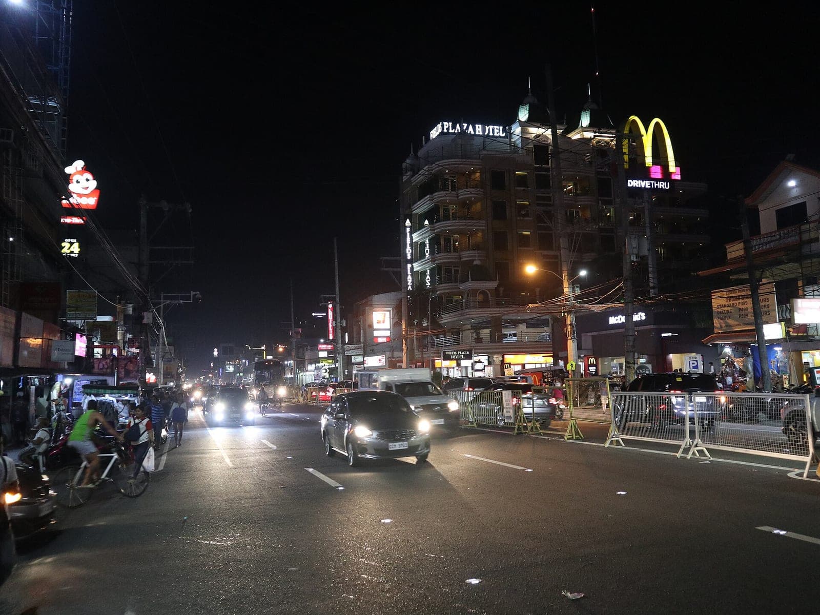 Night view over MacArthur Highway and Fields Avenue, Angeles City