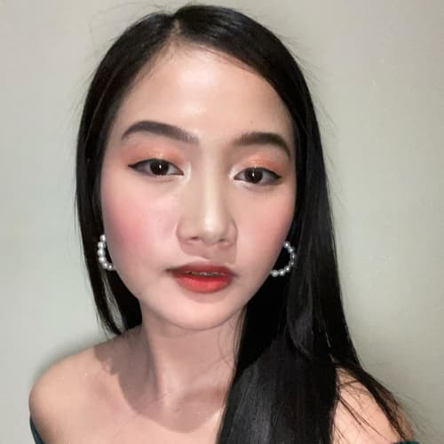 Cris, 24, from the Philippines