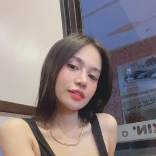 Lexi, 23, from the Philippines