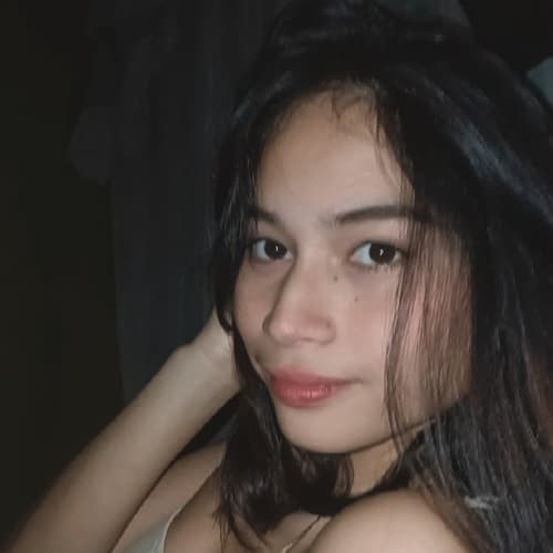 nessy, 21, from the Philippines