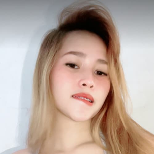 angel, 23, from the Philippines