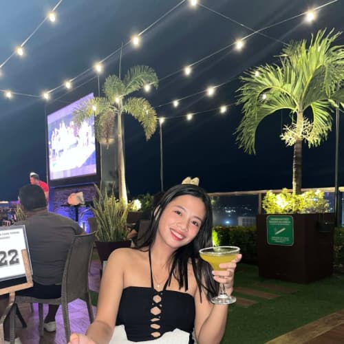 Angelina, 23, from the Philippines