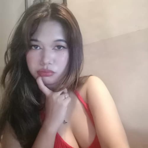 Prezette, 19, from the Philippines