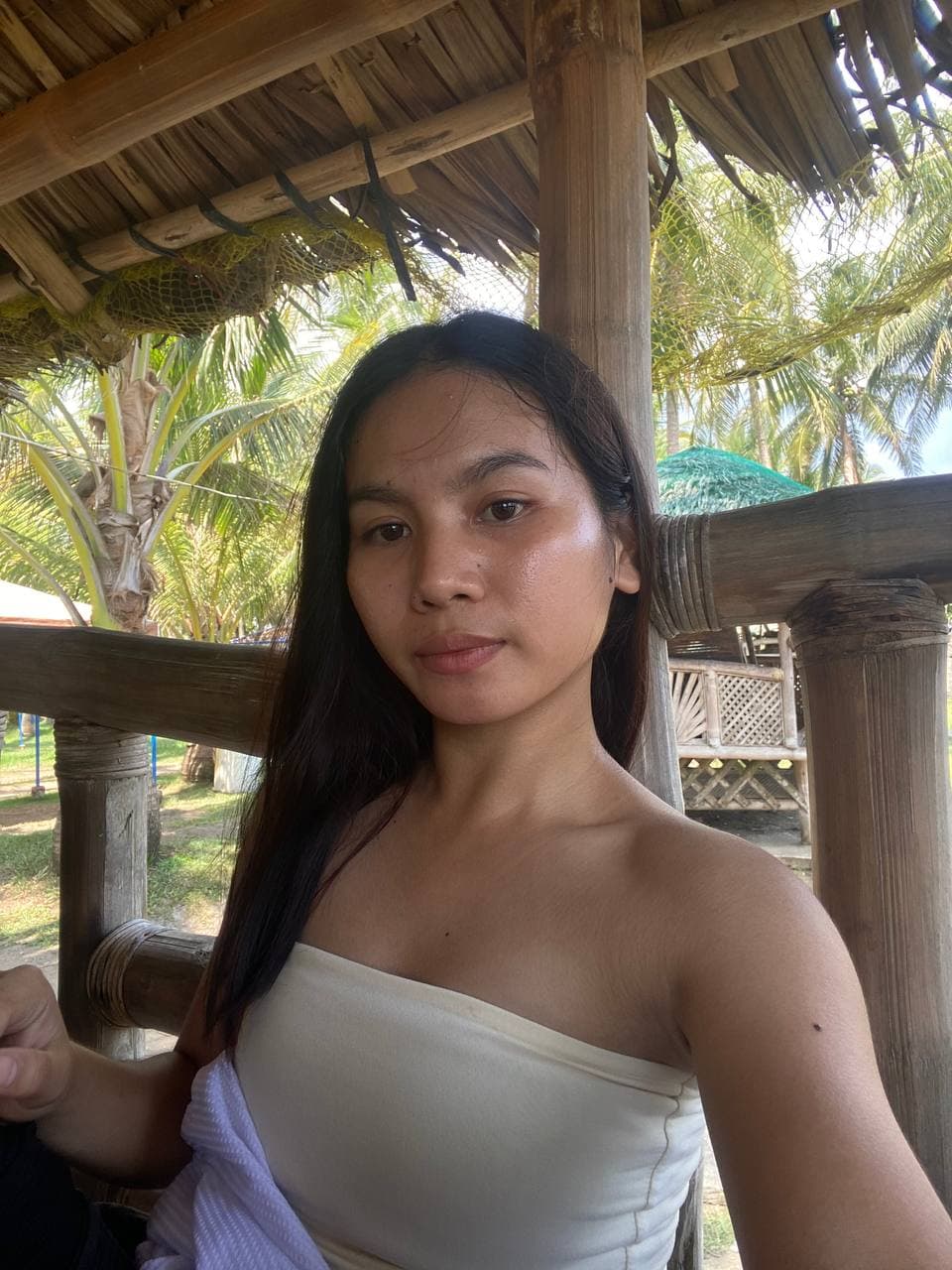 Fely, 23